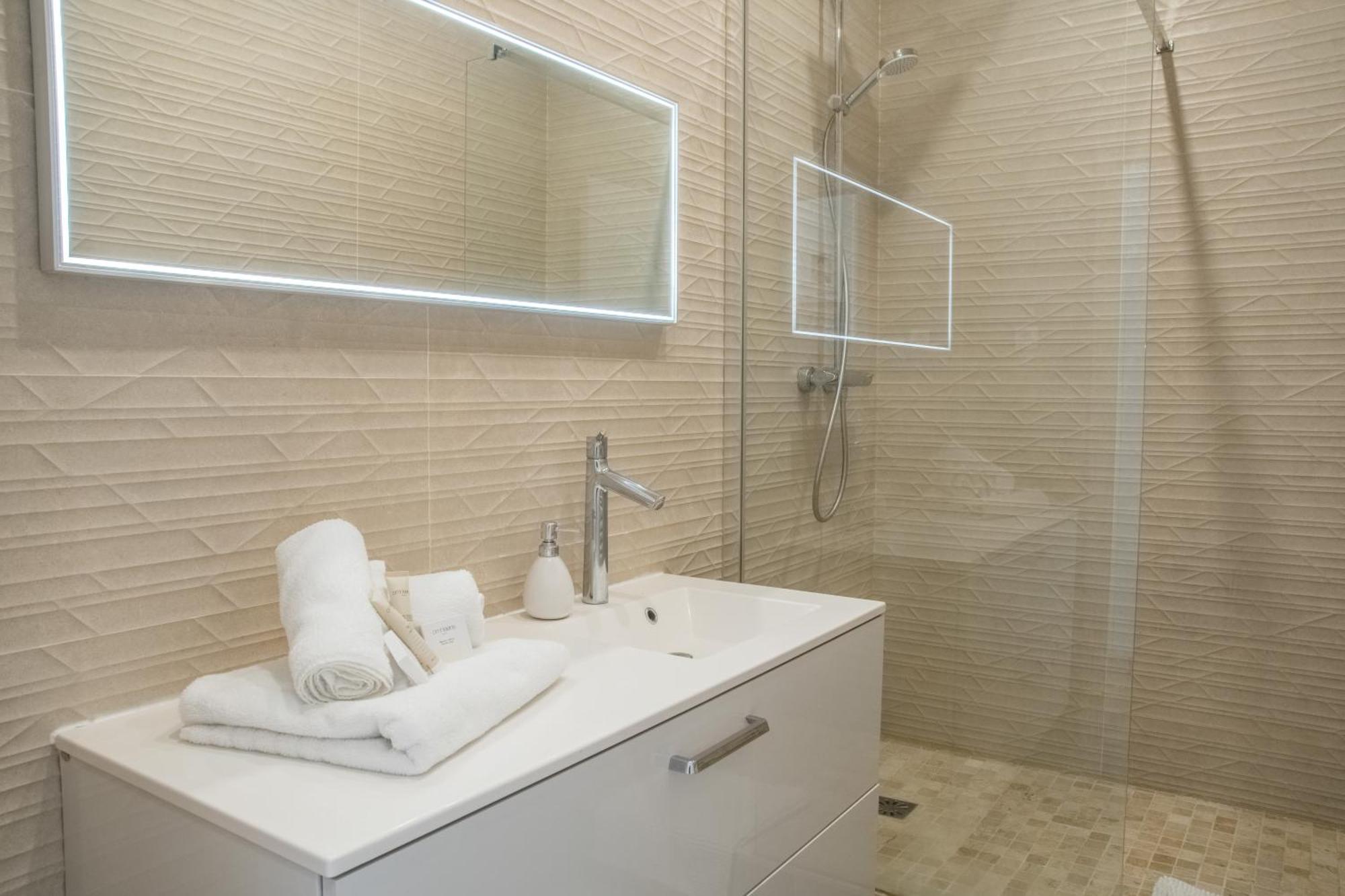 Appartement Spacieux Et Renove 巴黎 外观 照片